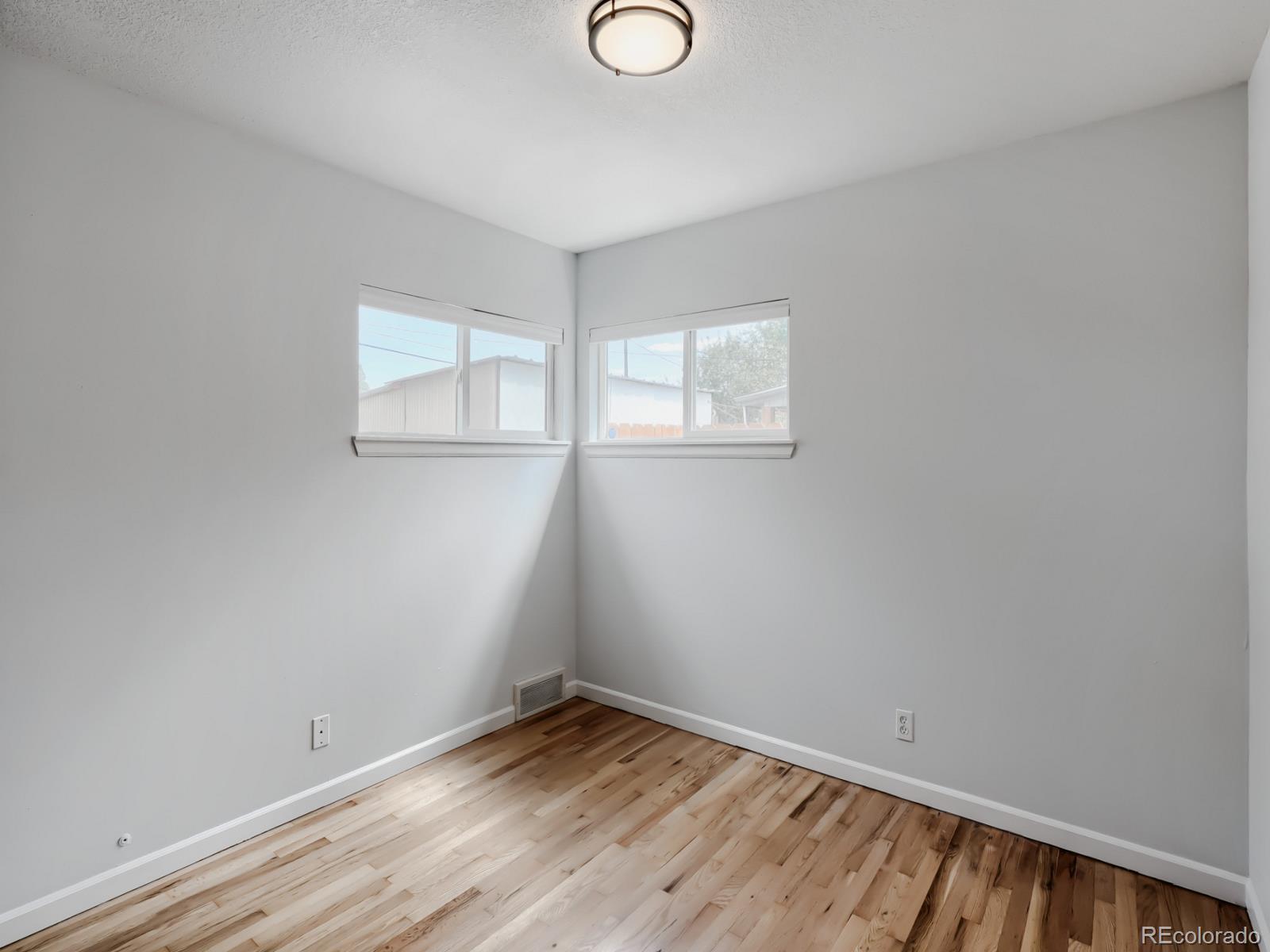 MLS Image #14 for 1200 s tejon street,denver, Colorado