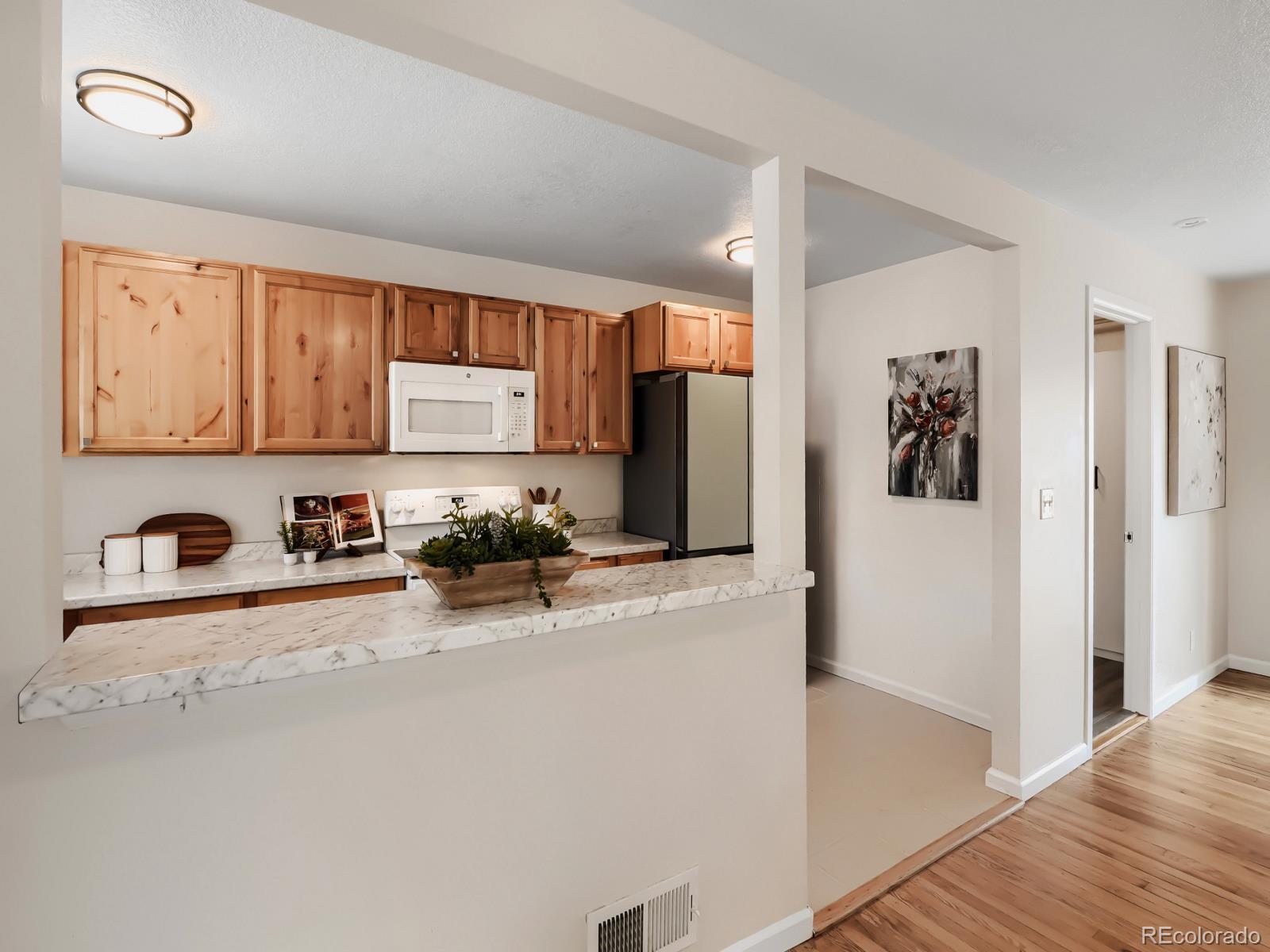 MLS Image #7 for 1200 s tejon street,denver, Colorado