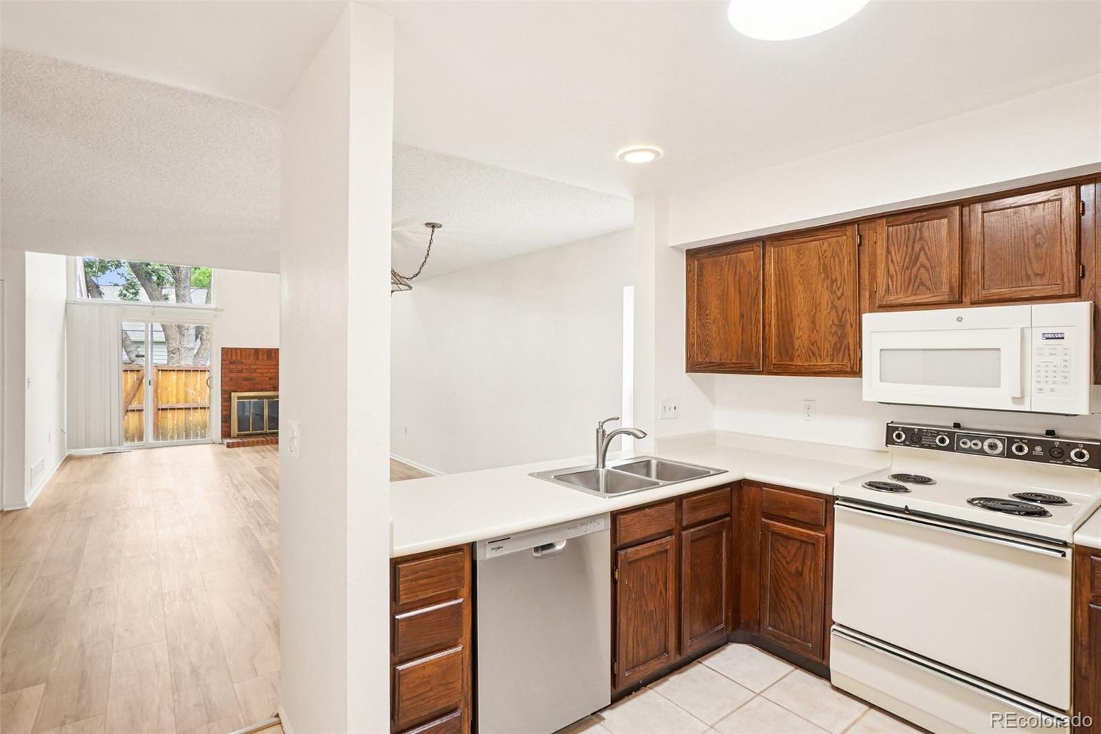 MLS Image #15 for 12973 e cornell avenue,aurora, Colorado