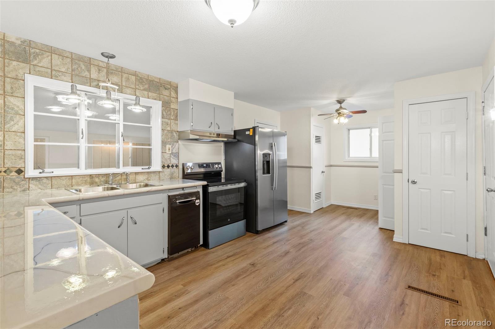 MLS Image #16 for 100  leta drive,colorado springs, Colorado