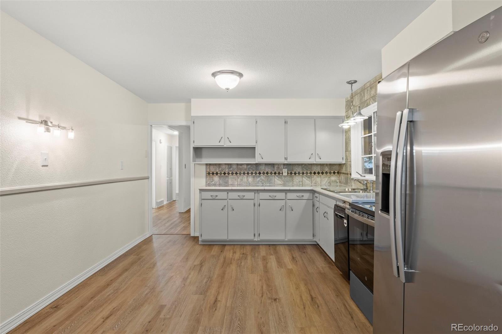 MLS Image #18 for 100  leta drive,colorado springs, Colorado