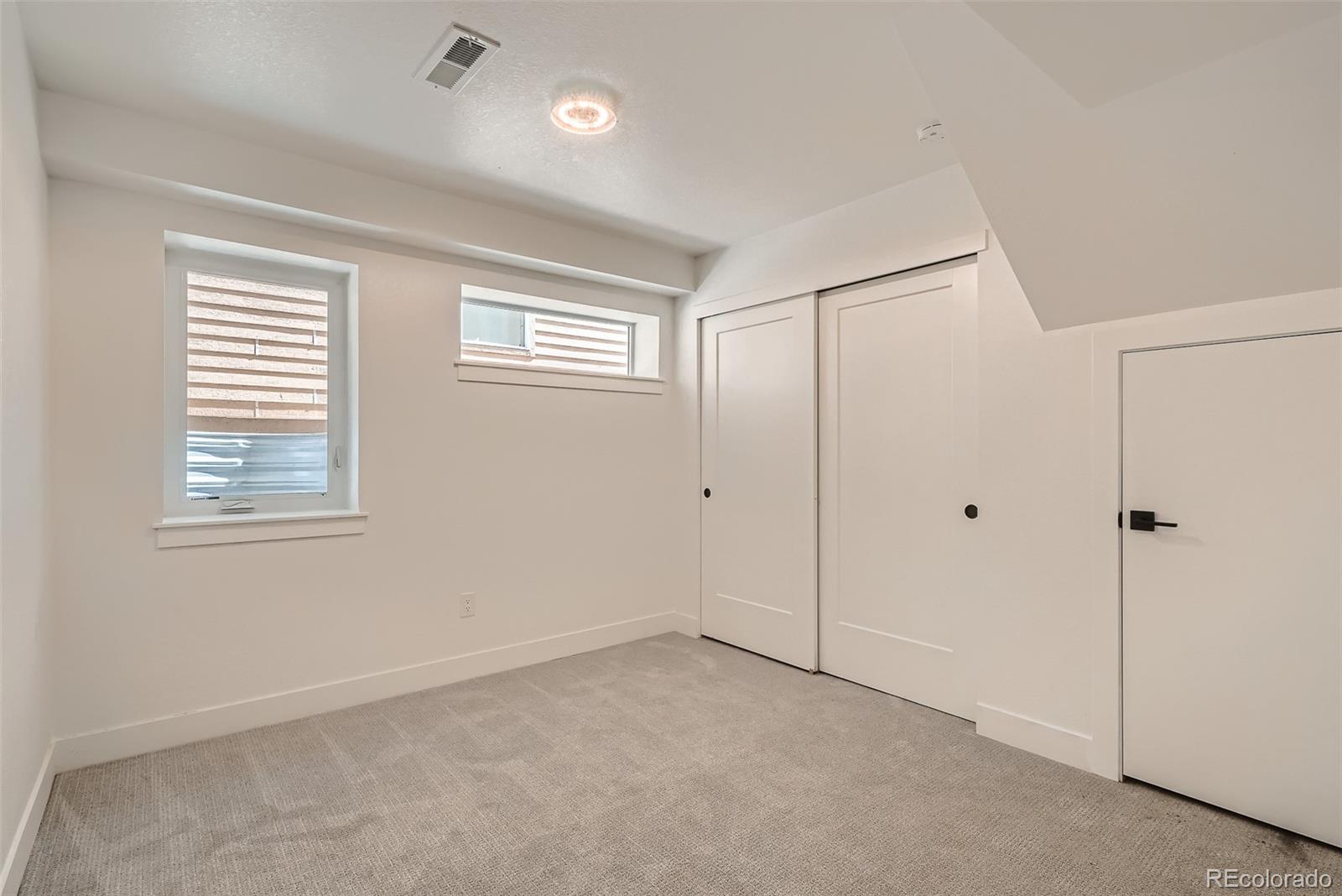 MLS Image #15 for 1121 s dahlia street,denver, Colorado
