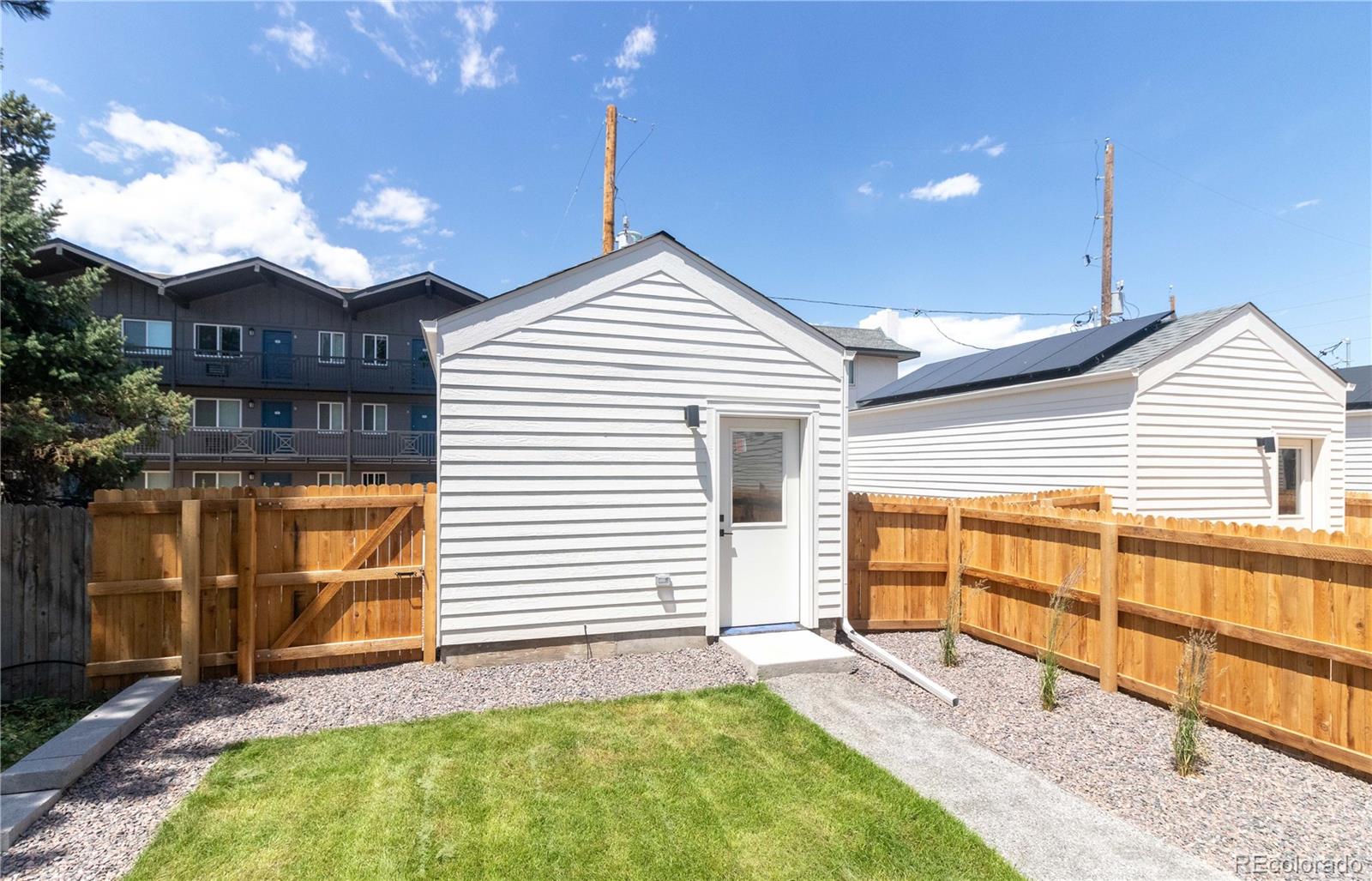 MLS Image #20 for 1121 s dahlia street,denver, Colorado