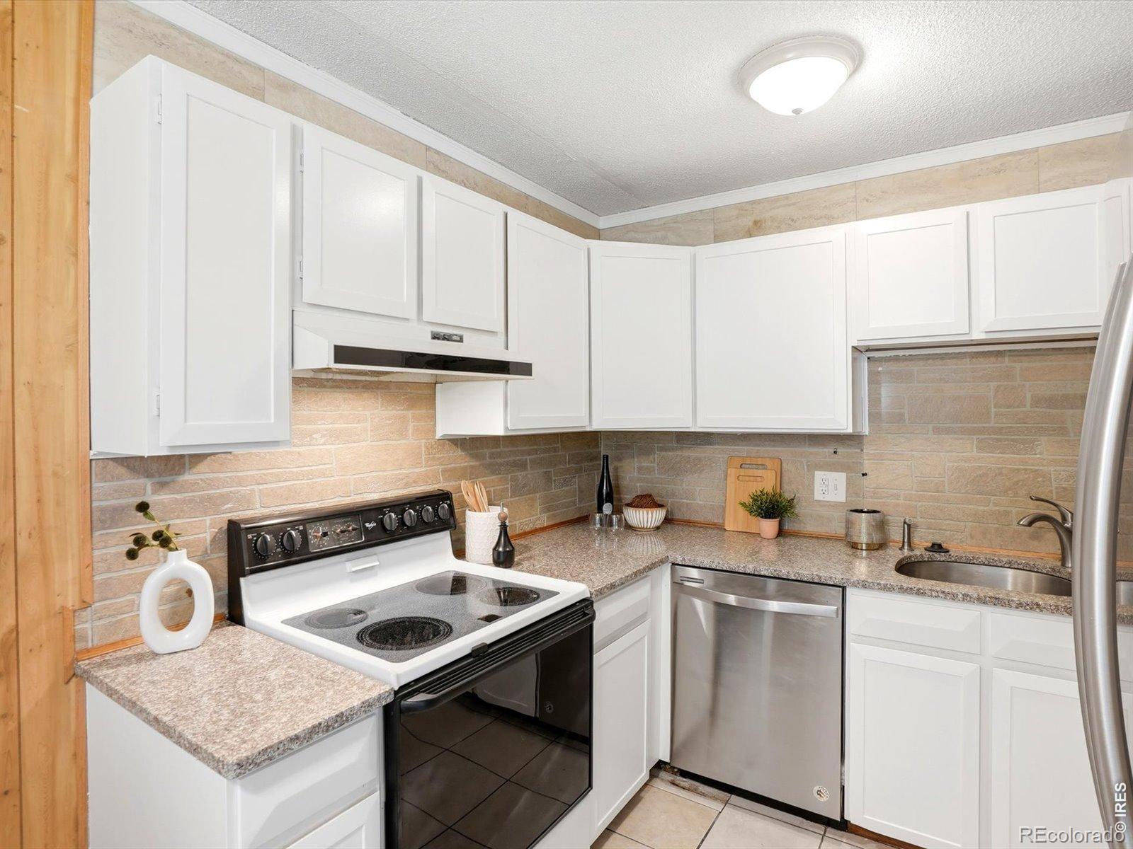 MLS Image #3 for 2120 s vaughn way #206f,aurora, Colorado