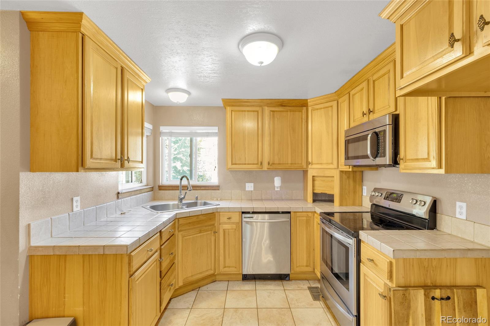 MLS Image #4 for 4480 n jebel street,denver, Colorado