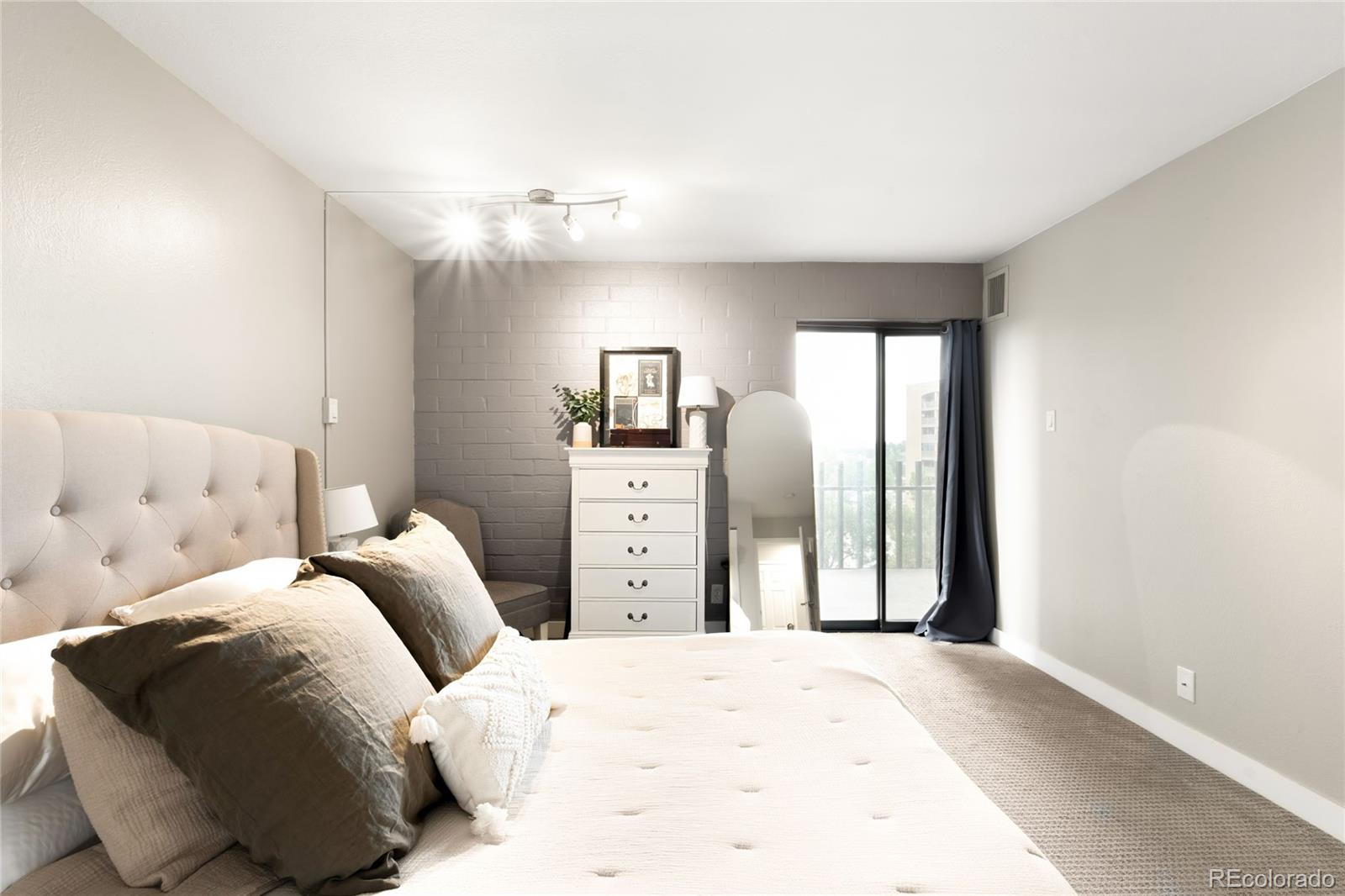 MLS Image #14 for 460 s marion parkway,denver, Colorado