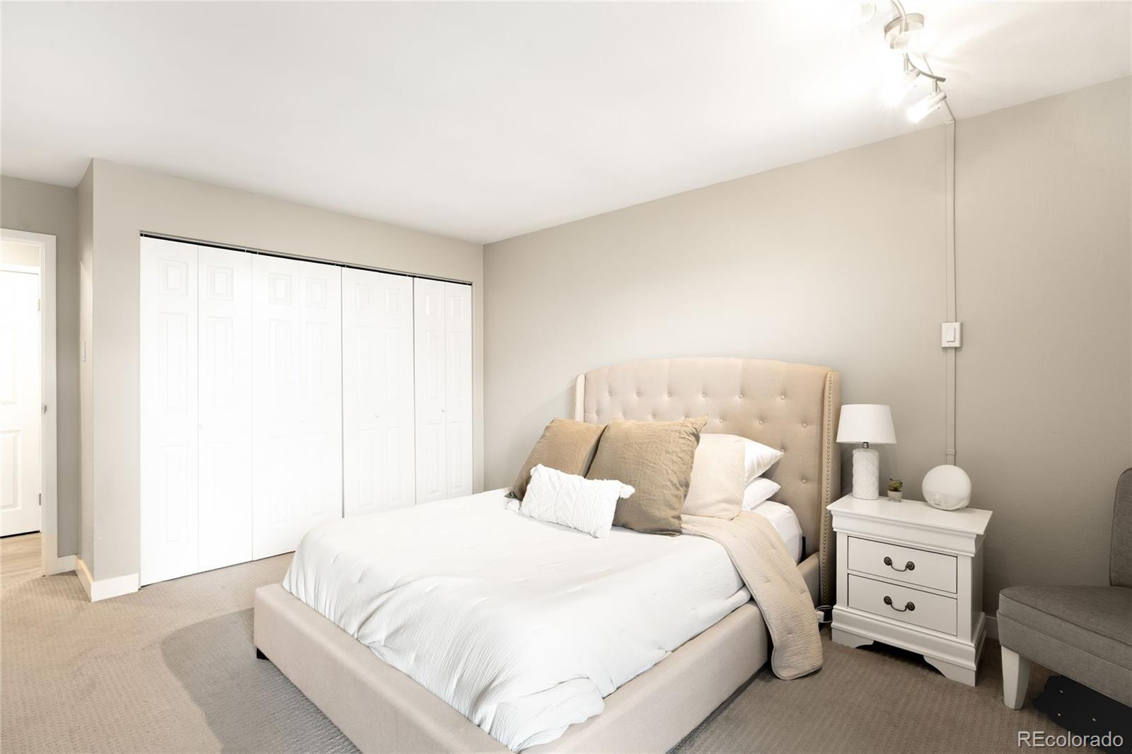 MLS Image #15 for 460 s marion parkway,denver, Colorado