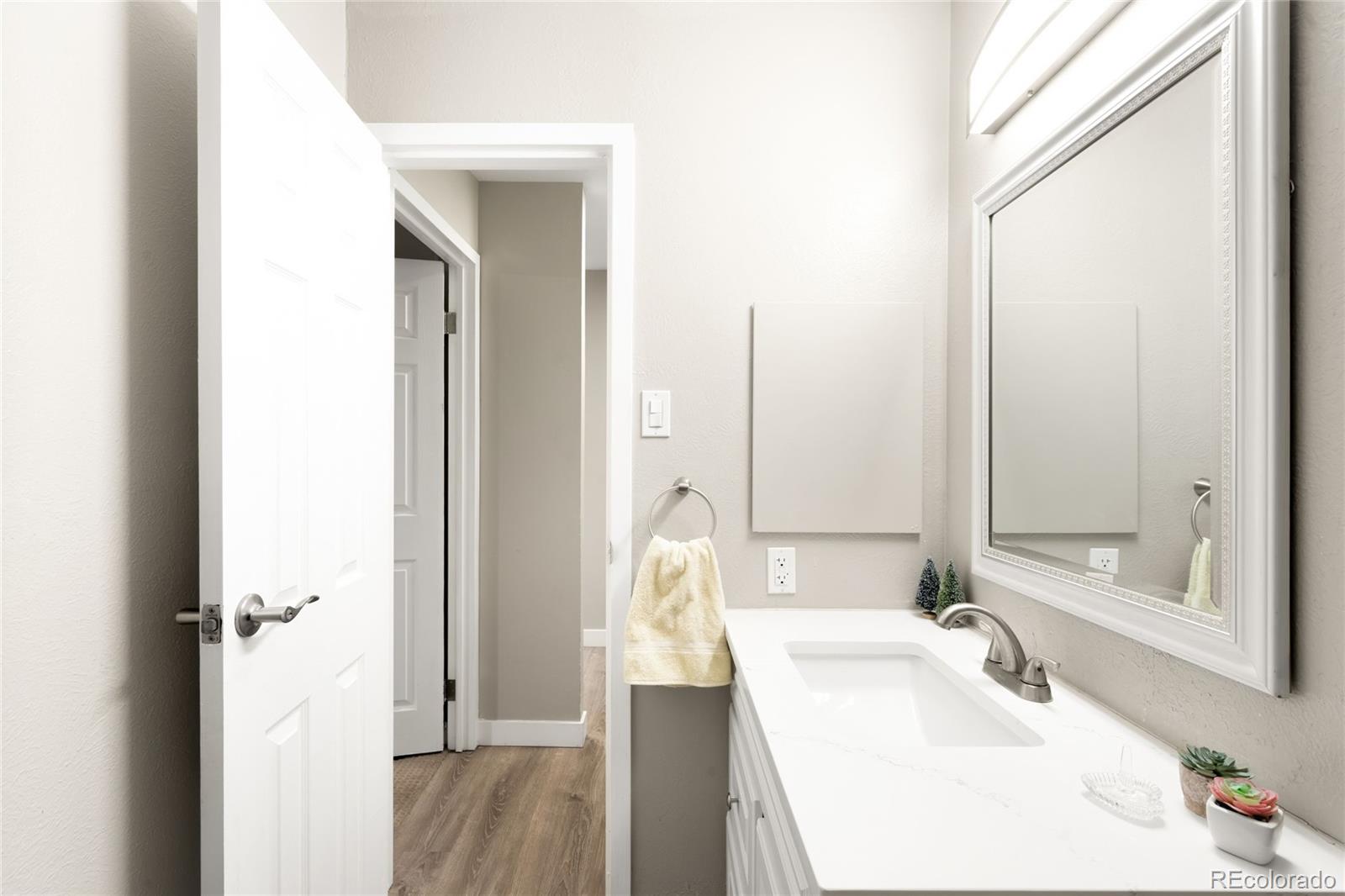 MLS Image #16 for 460 s marion parkway,denver, Colorado