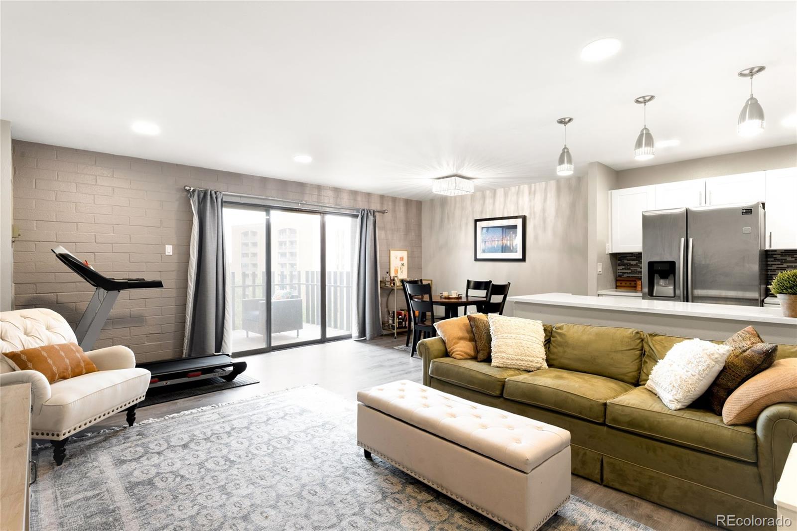 MLS Image #5 for 460 s marion parkway,denver, Colorado
