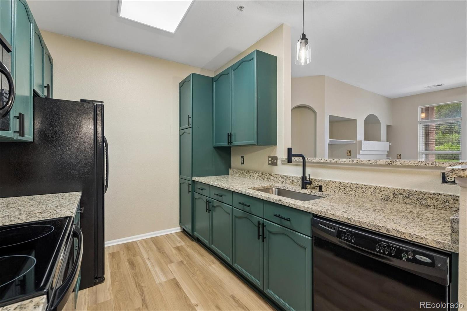 MLS Image #4 for 14333 e 1st drive,aurora, Colorado