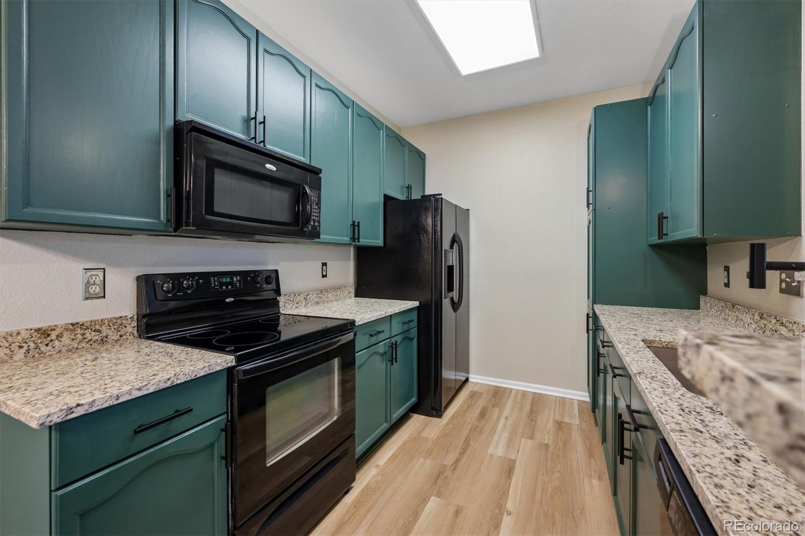 MLS Image #5 for 14333 e 1st drive,aurora, Colorado