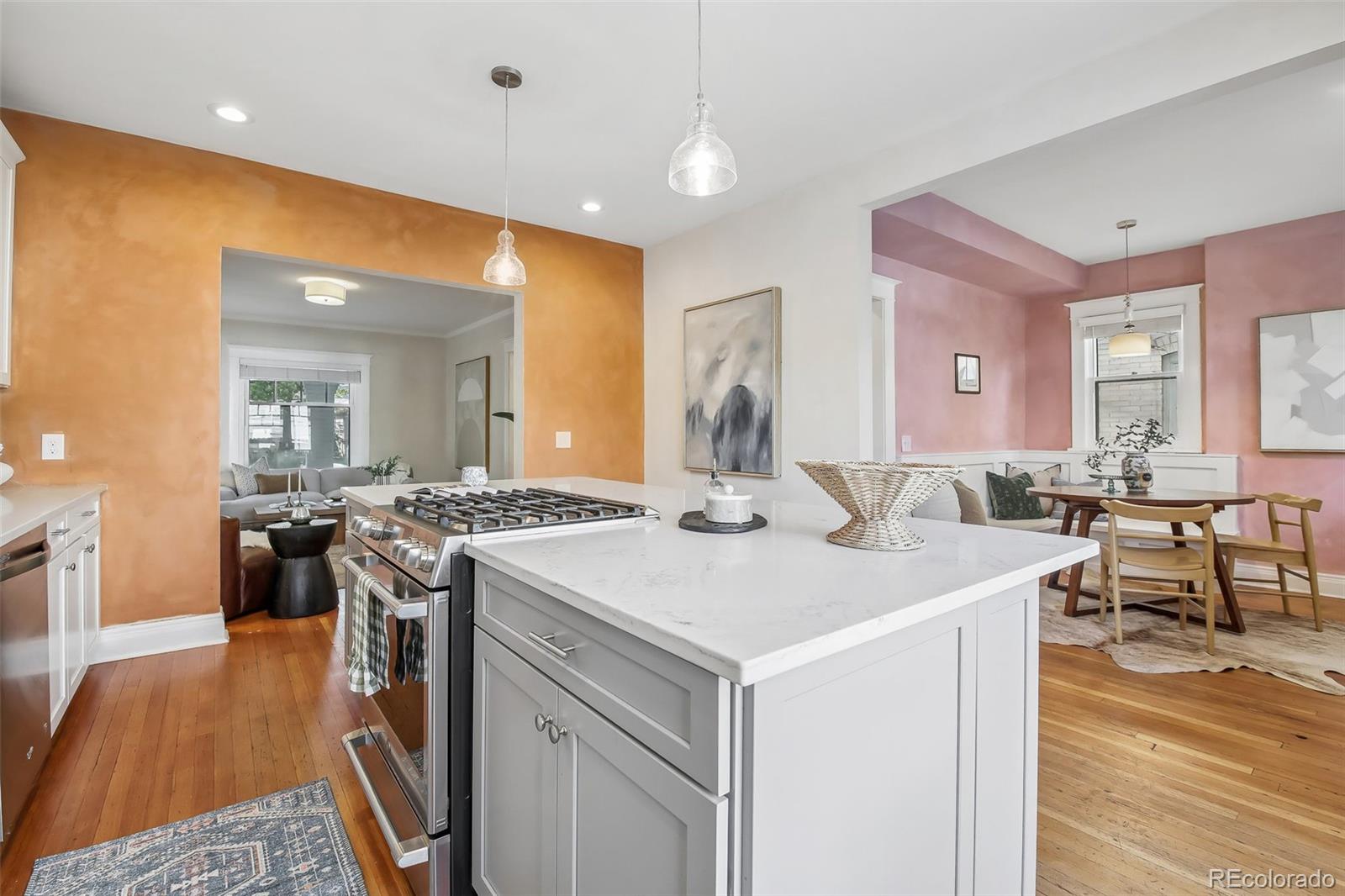 MLS Image #12 for 1766 n high street,denver, Colorado