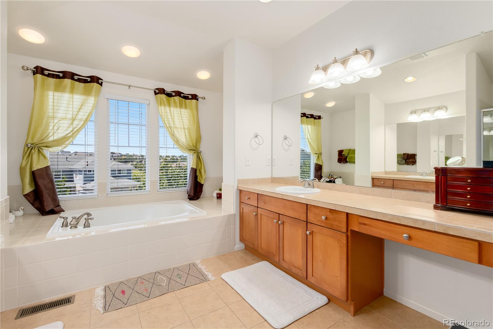 MLS Image #23 for 5205 s haleyville way,aurora, Colorado