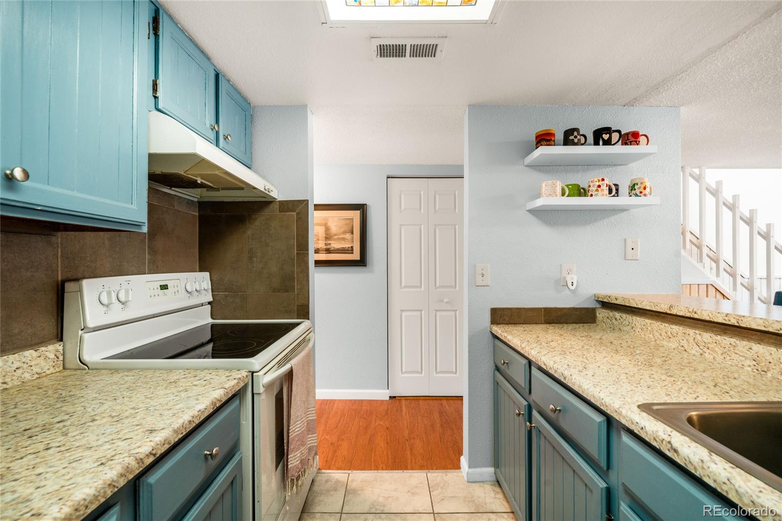 MLS Image #11 for 1762 s trenton street,denver, Colorado