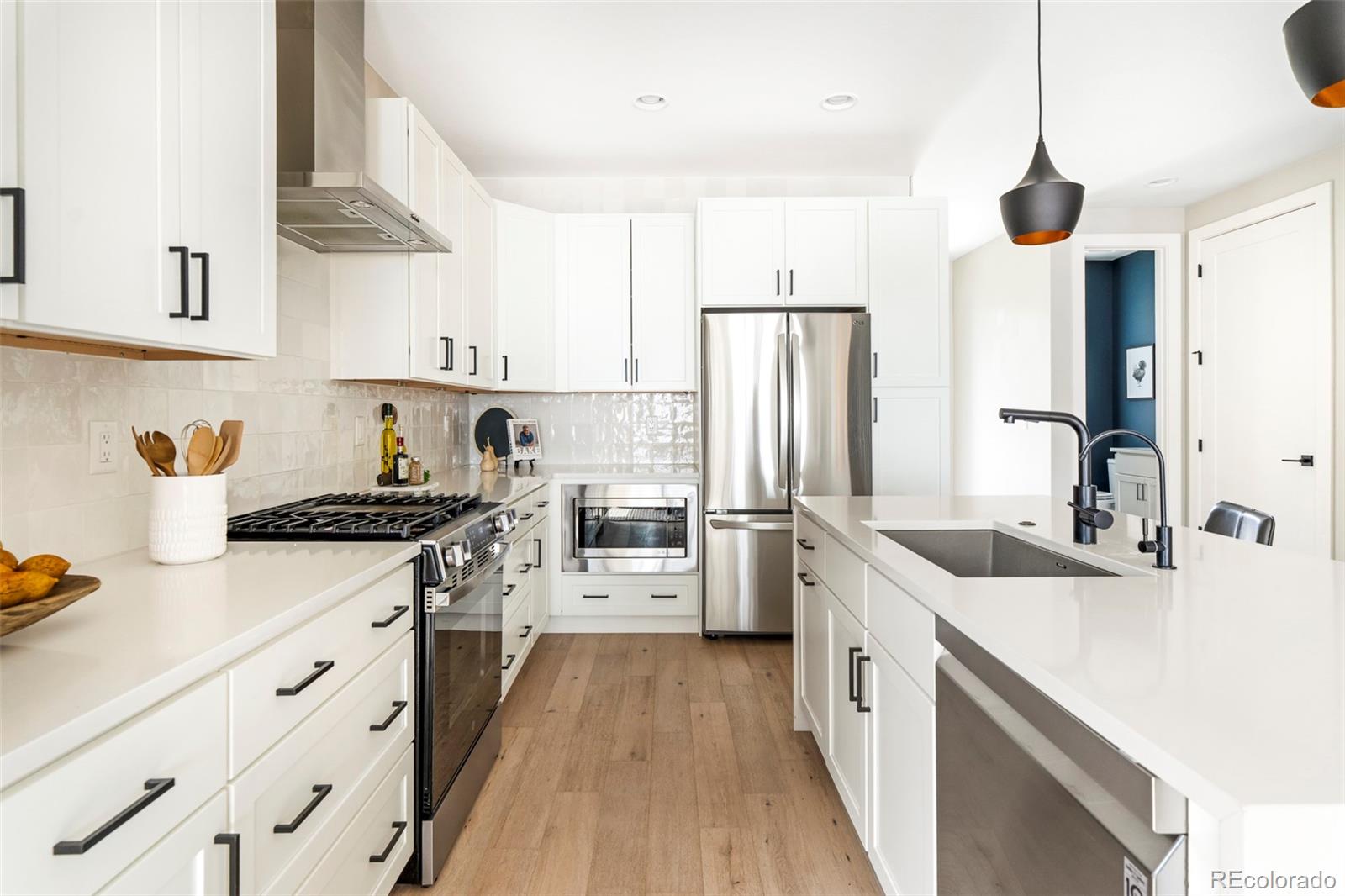 MLS Image #6 for 2702 s bannock street ,englewood, Colorado