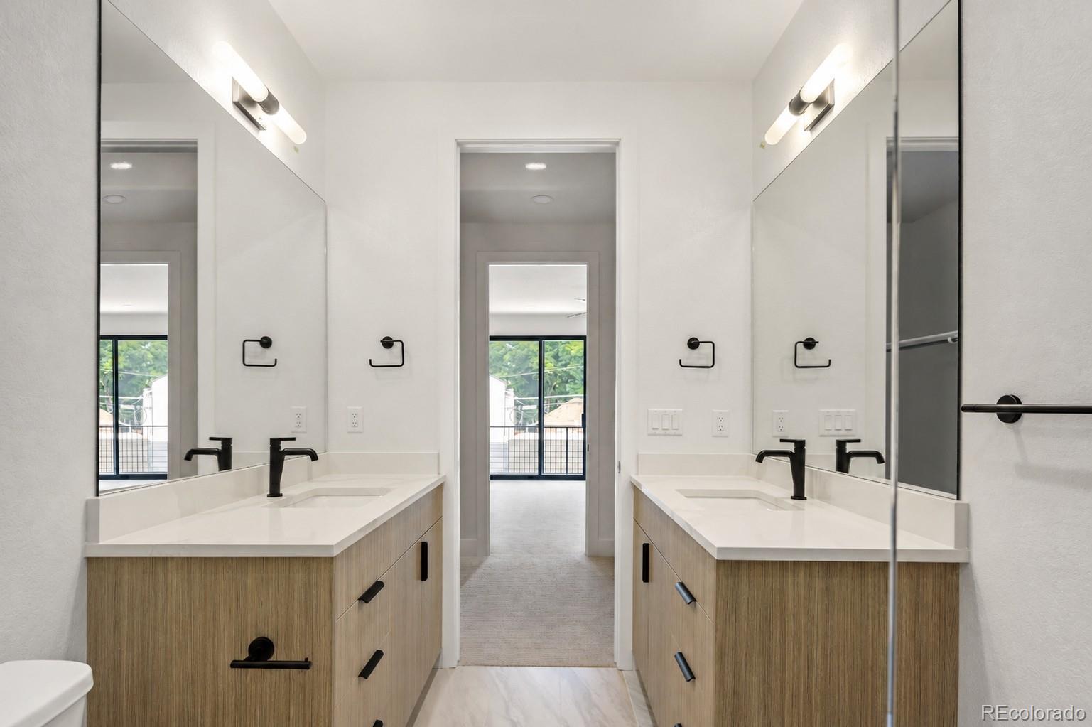 MLS Image #41 for 822  dahlia street,denver, Colorado