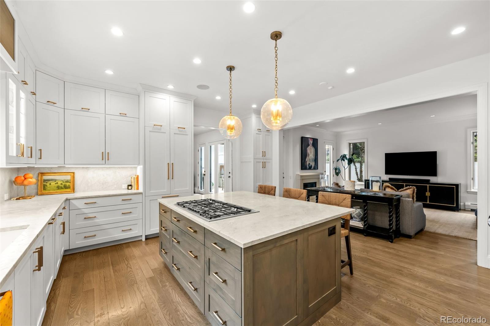MLS Image #11 for 424  clayton street,denver, Colorado