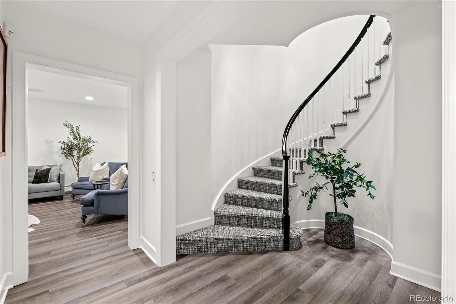 MLS Image #38 for 424  clayton street,denver, Colorado