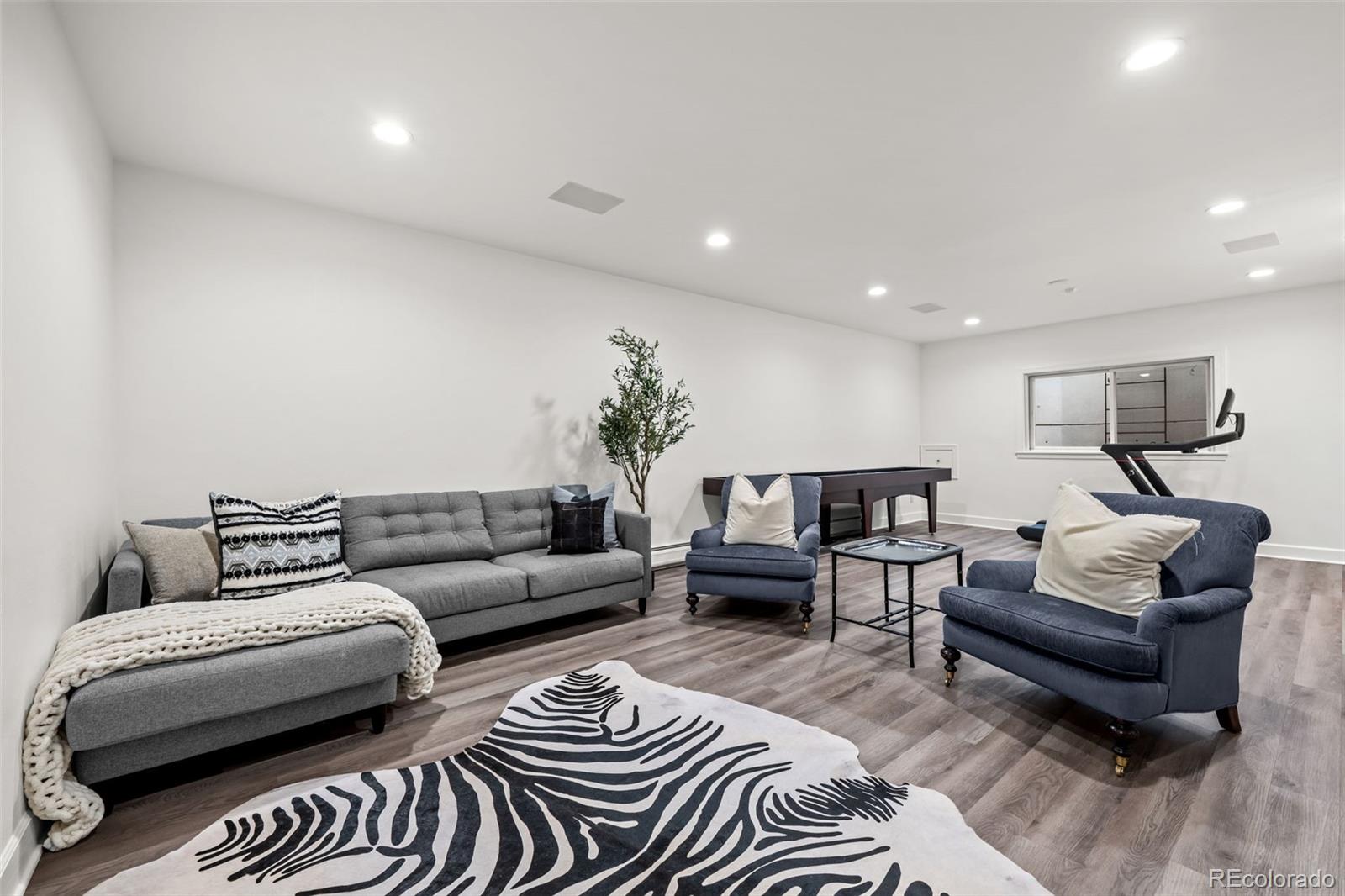 MLS Image #39 for 424  clayton street,denver, Colorado