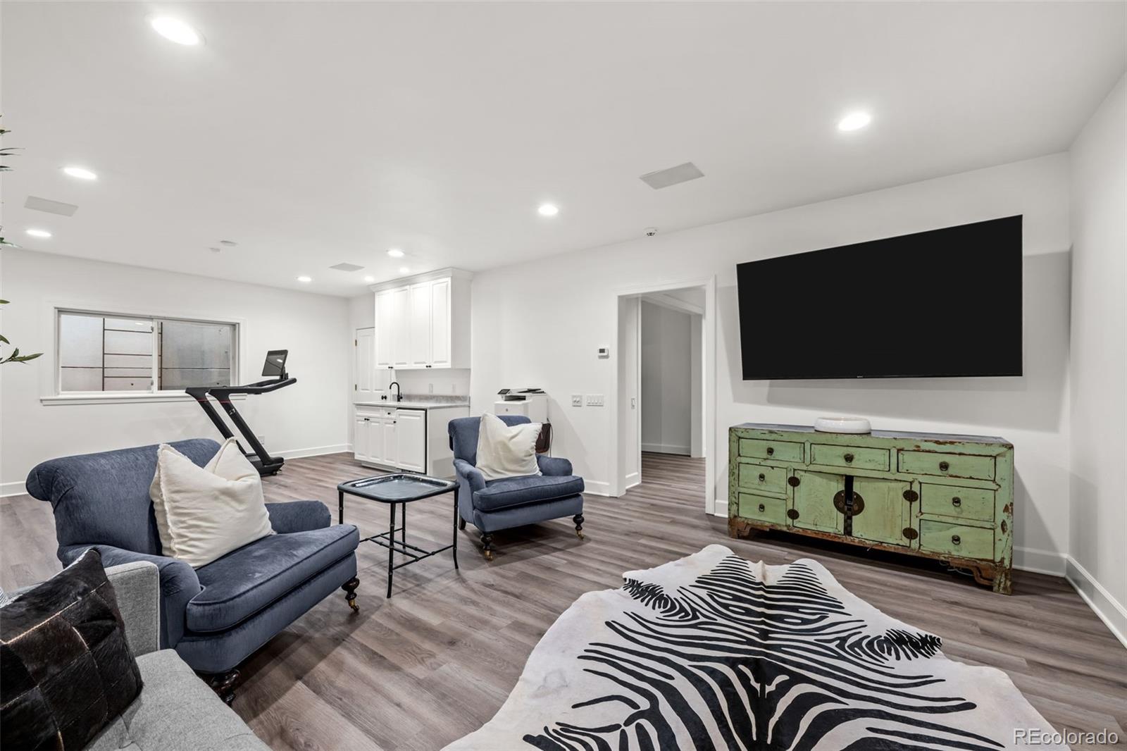 MLS Image #40 for 424  clayton street,denver, Colorado