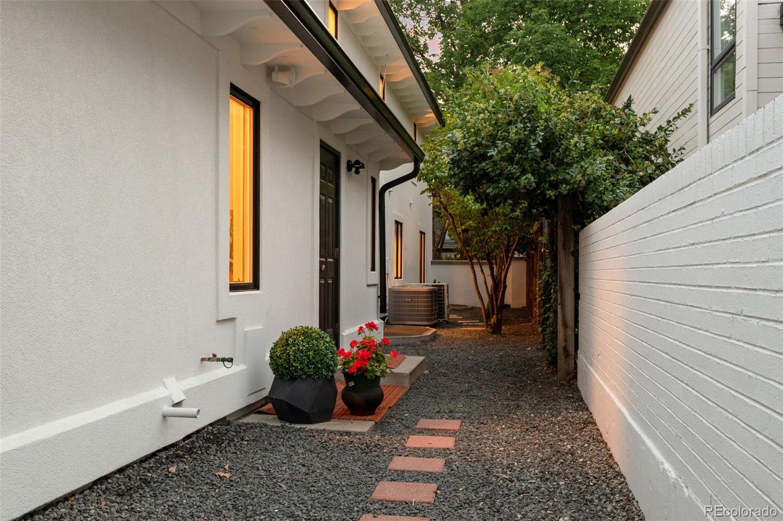 MLS Image #49 for 424  clayton street,denver, Colorado