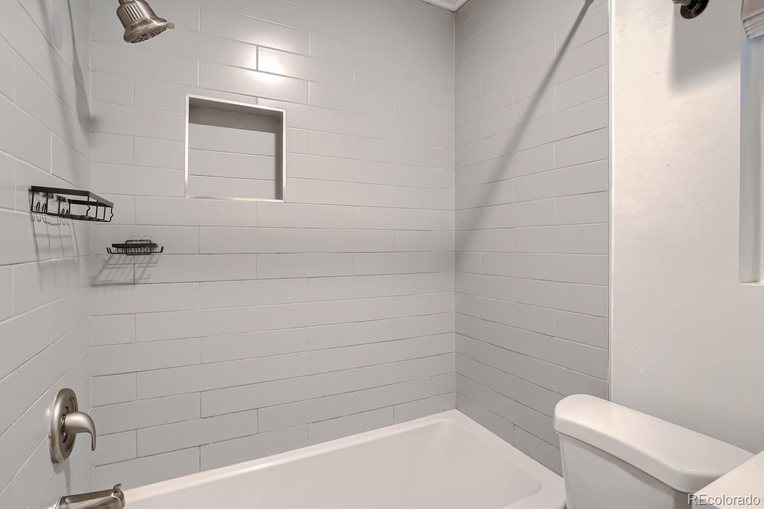 MLS Image #19 for 3590 s bannock street,englewood, Colorado