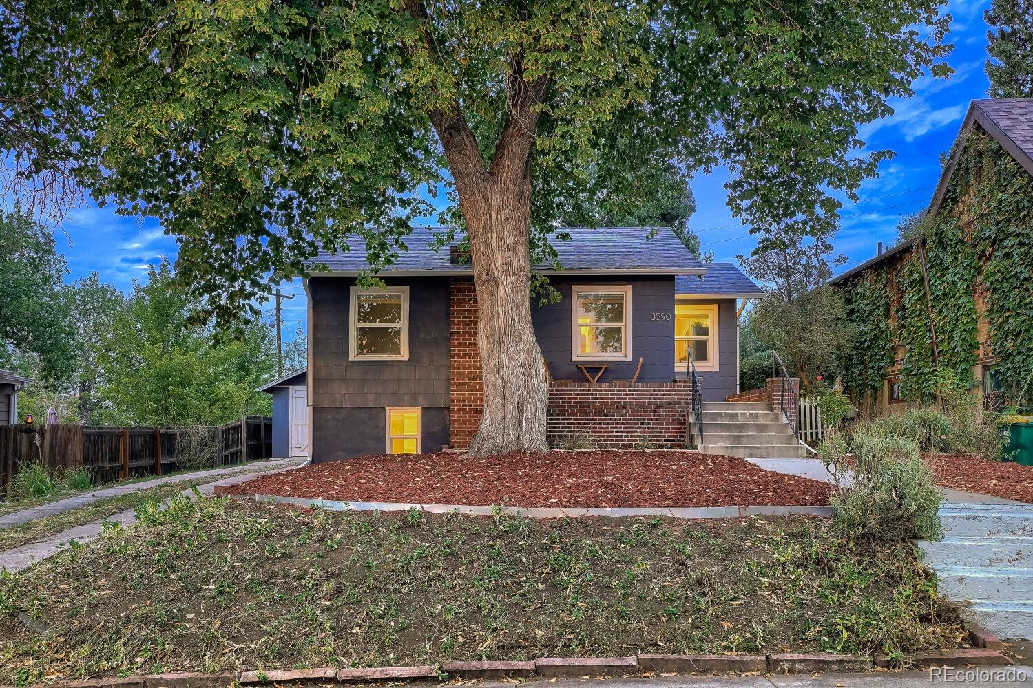 MLS Image #2 for 3590 s bannock street,englewood, Colorado