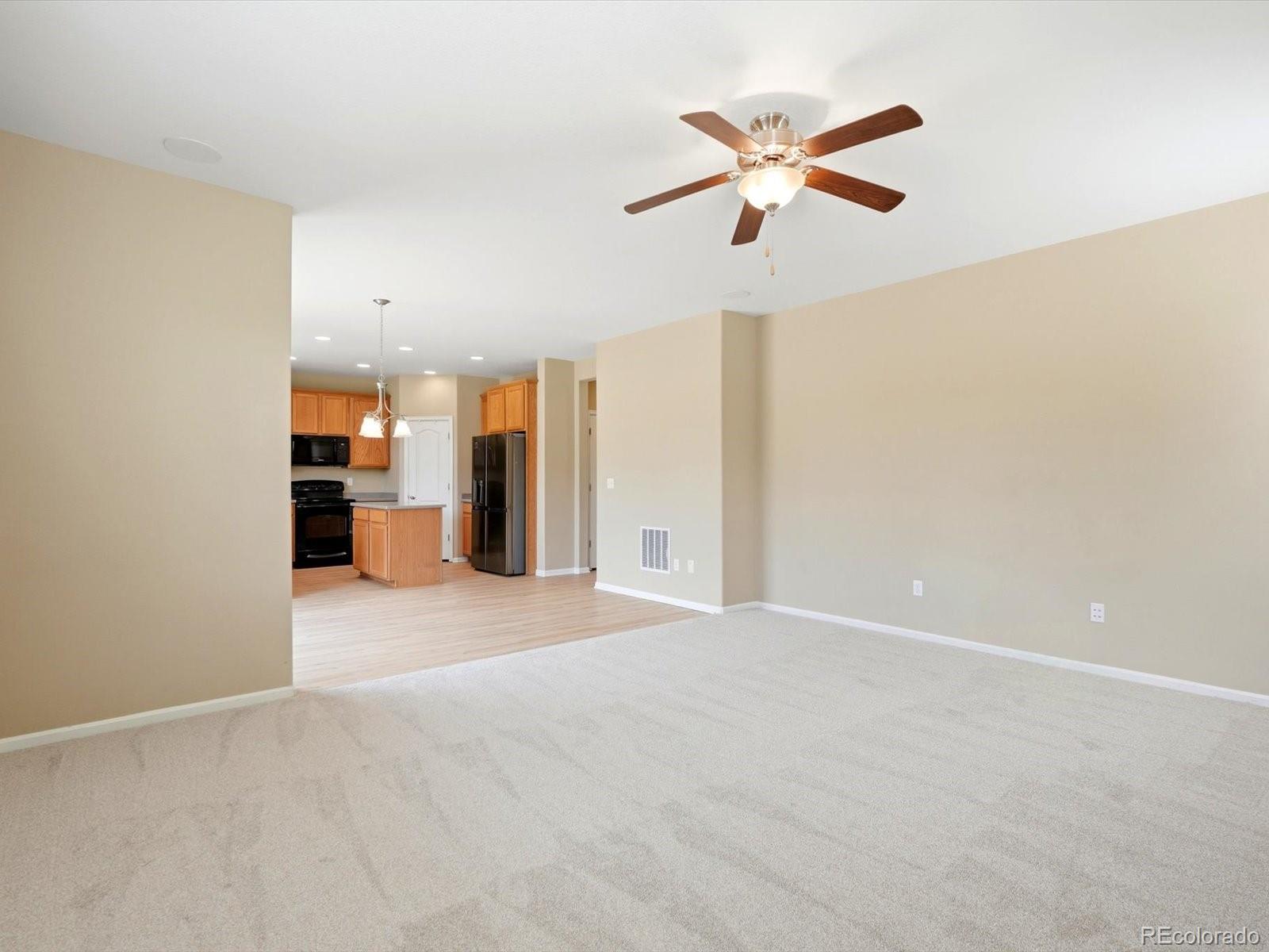MLS Image #17 for 7181 s oak hill circle,aurora, Colorado
