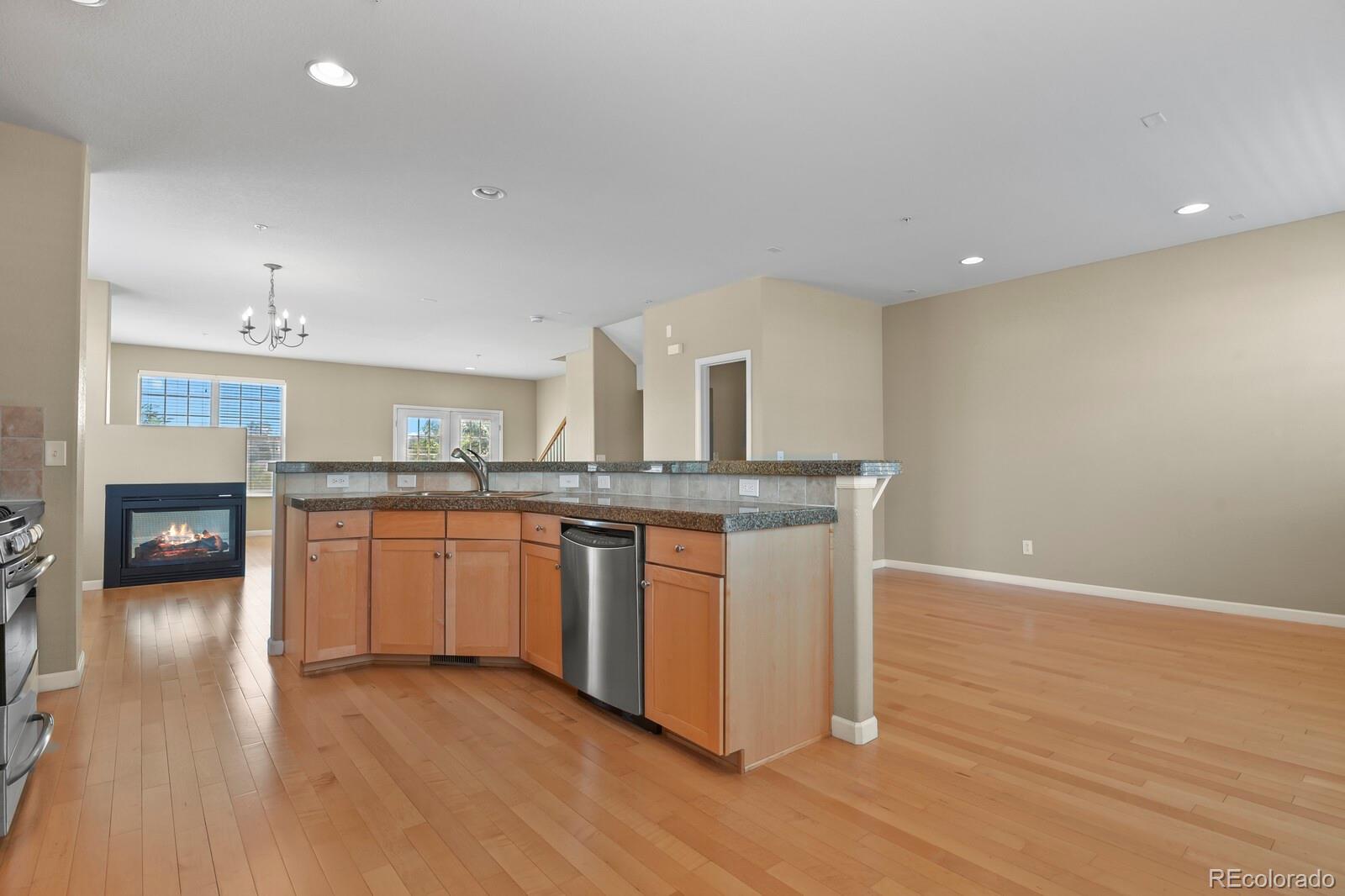 MLS Image #6 for 822 s wahsatch avenue,colorado springs, Colorado