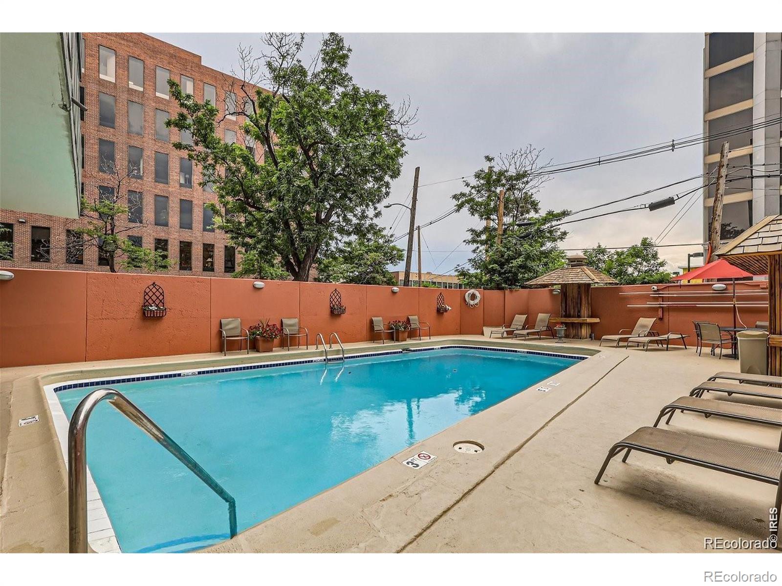MLS Image #9 for 909 n logan street a,denver, Colorado