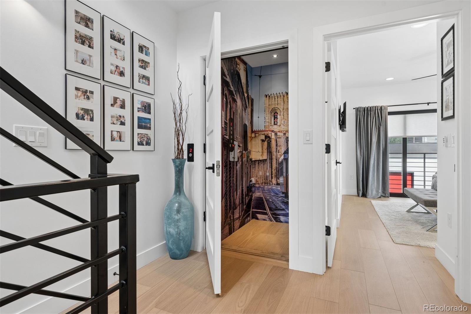MLS Image #11 for 1730  meade street,denver, Colorado