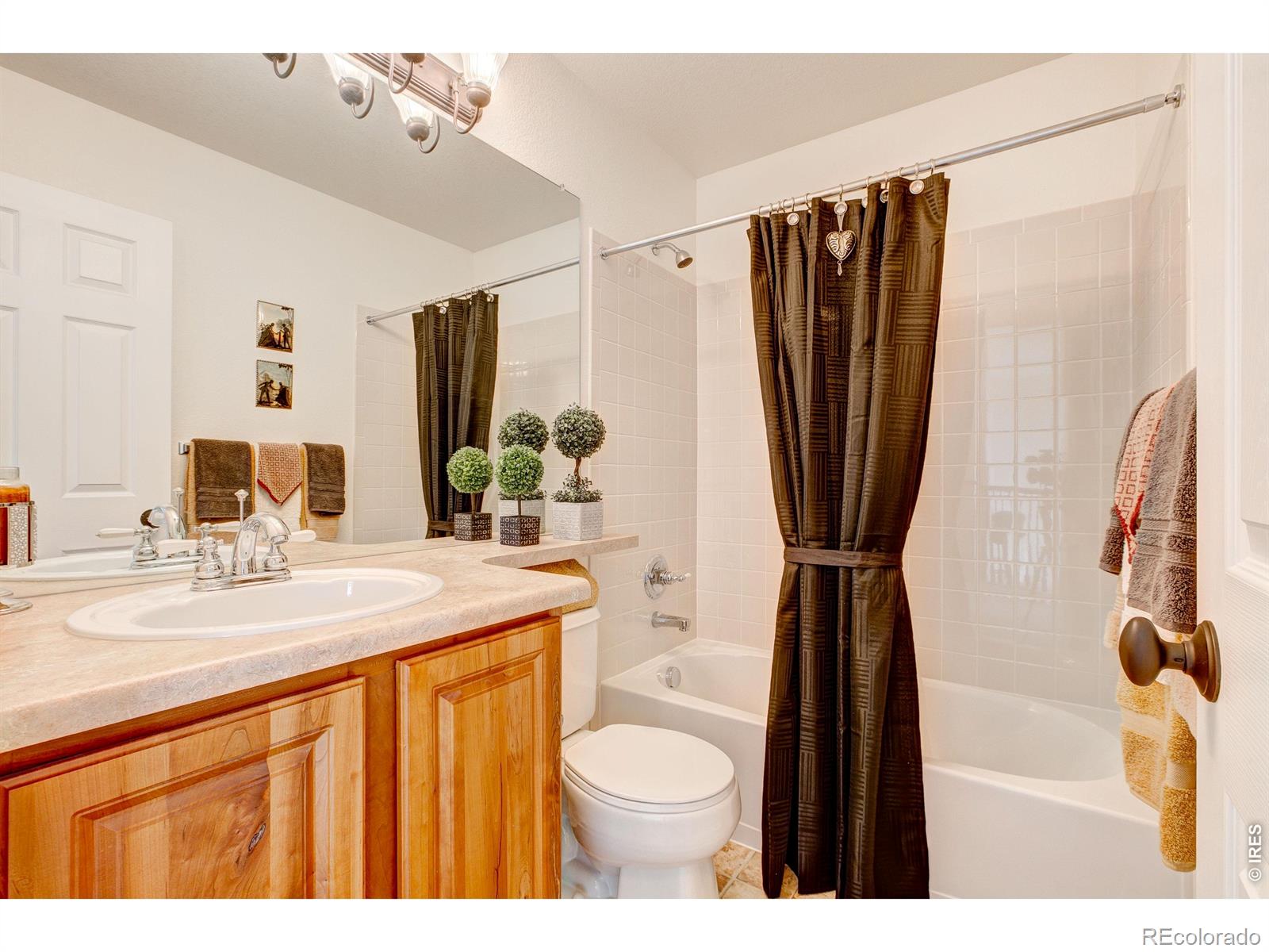 MLS Image #32 for 3150  champion circle,loveland, Colorado