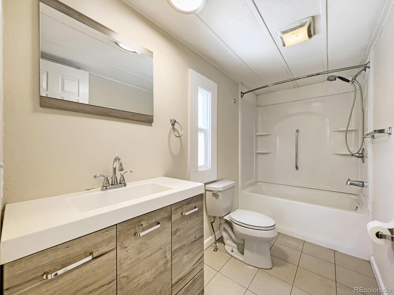 MLS Image #15 for 3090 w 55th place,denver, Colorado