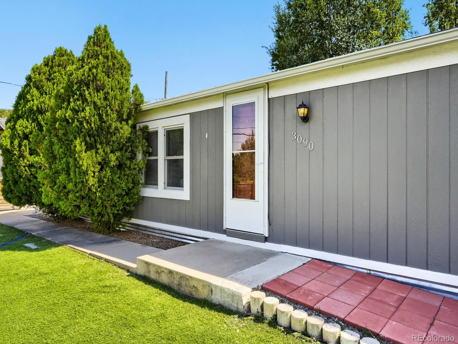 MLS Image #22 for 3090 w 55th place,denver, Colorado