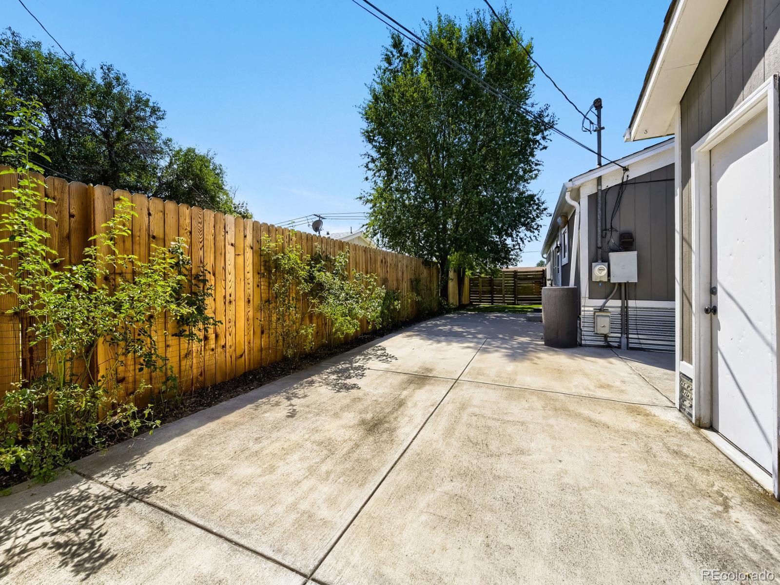 MLS Image #25 for 3090 w 55th place,denver, Colorado