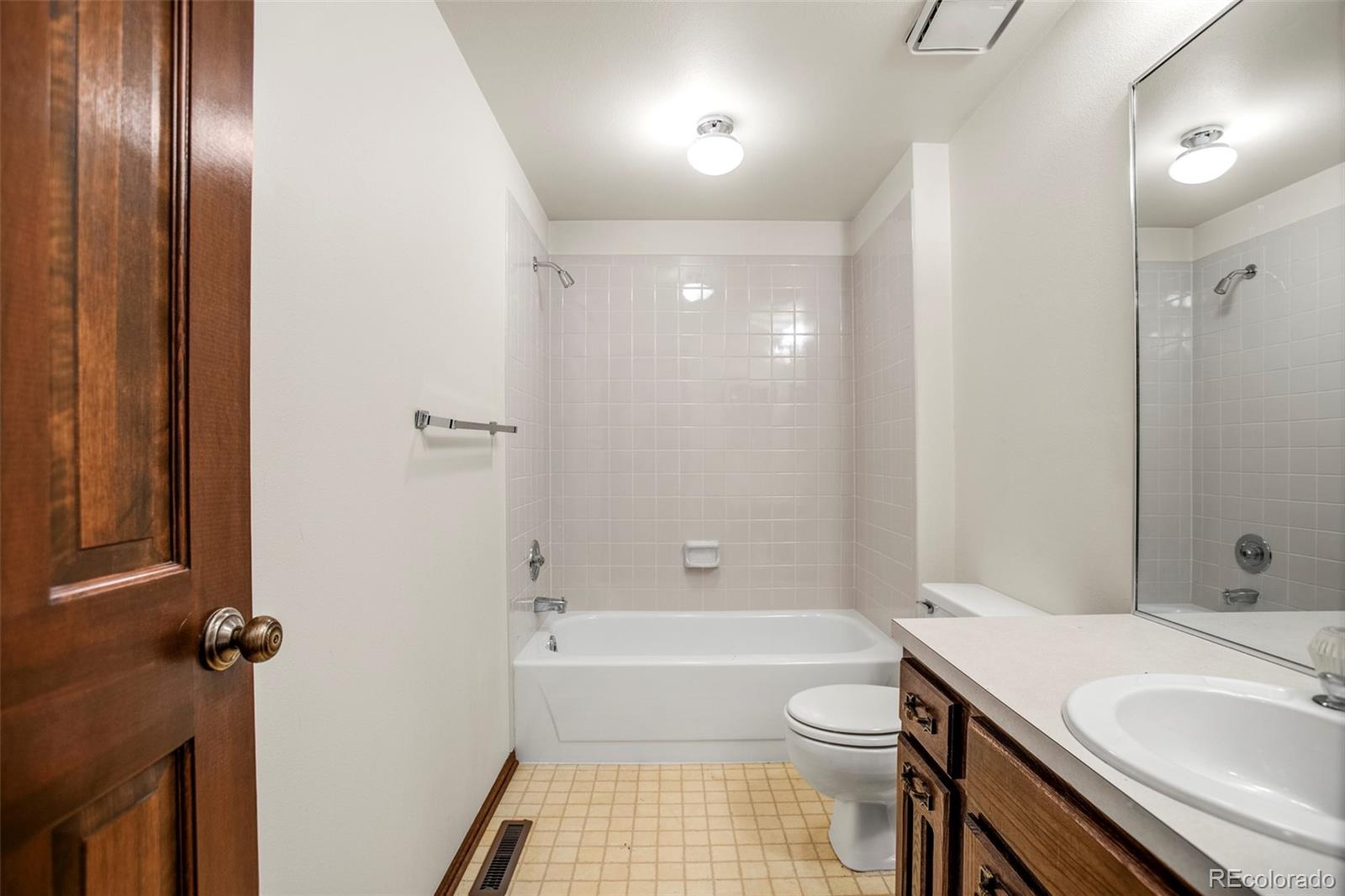 MLS Image #22 for 2439 w kettle circle,littleton, Colorado