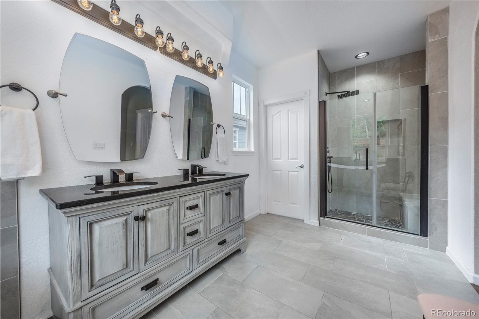 MLS Image #16 for 7116 s flat rock court,aurora, Colorado