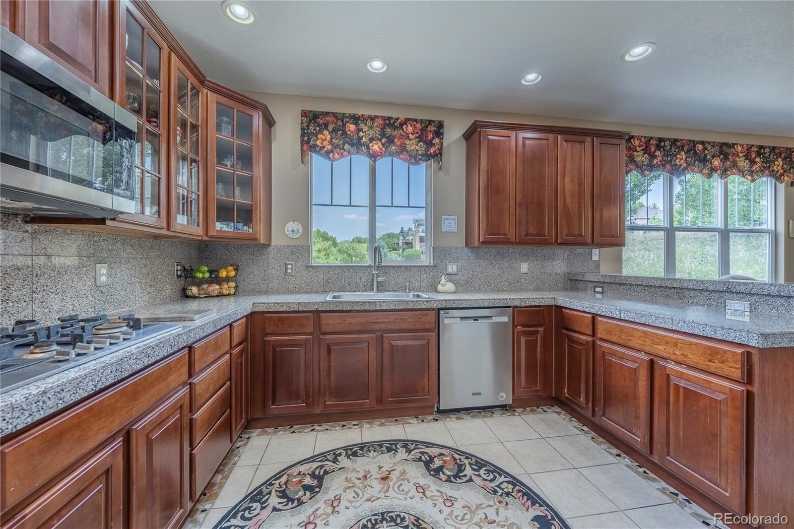 MLS Image #8 for 7116 s flat rock court,aurora, Colorado