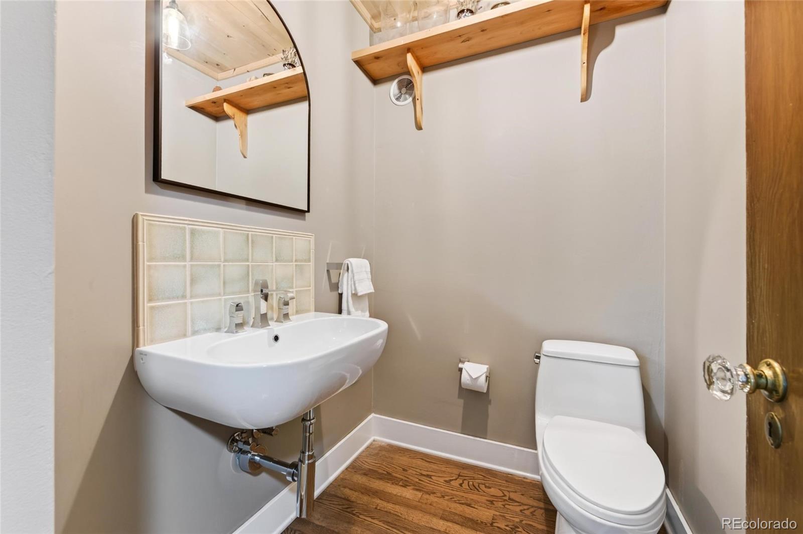 MLS Image #11 for 1600  hudson street,denver, Colorado