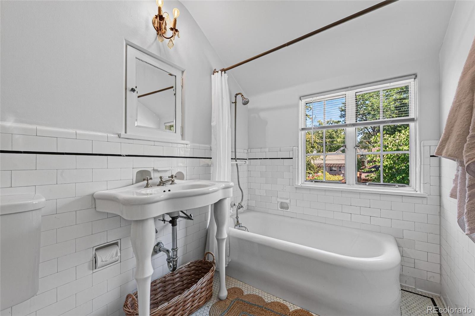 MLS Image #27 for 1600  hudson street,denver, Colorado