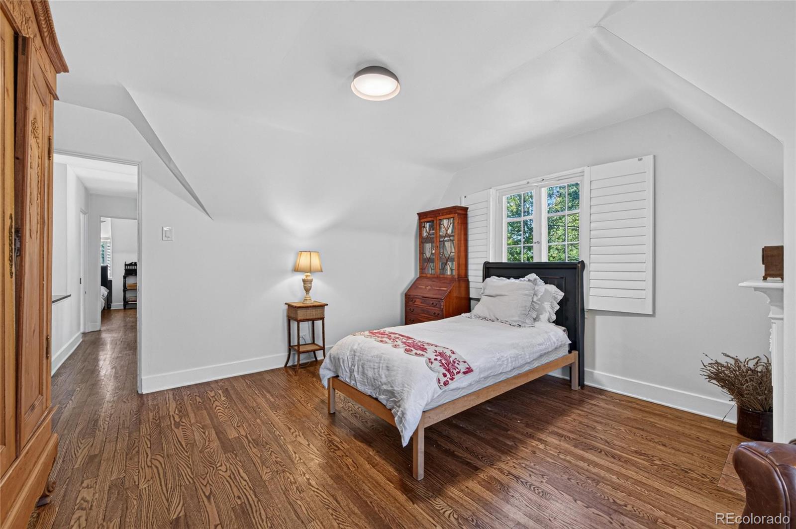 MLS Image #32 for 1600  hudson street,denver, Colorado