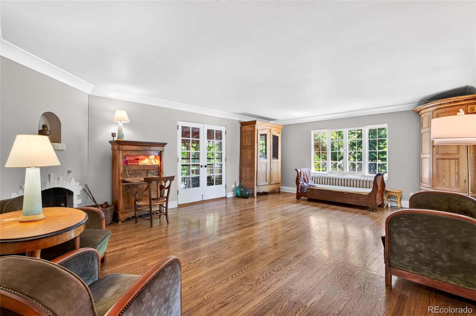 MLS Image #6 for 1600  hudson street,denver, Colorado