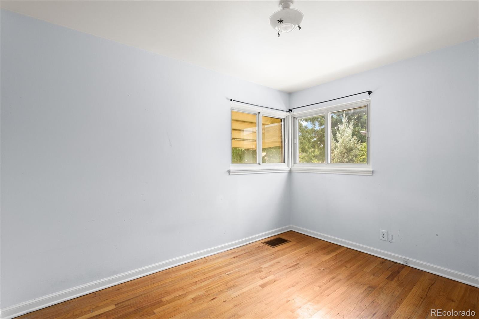 MLS Image #10 for 2256  geneva street,aurora, Colorado