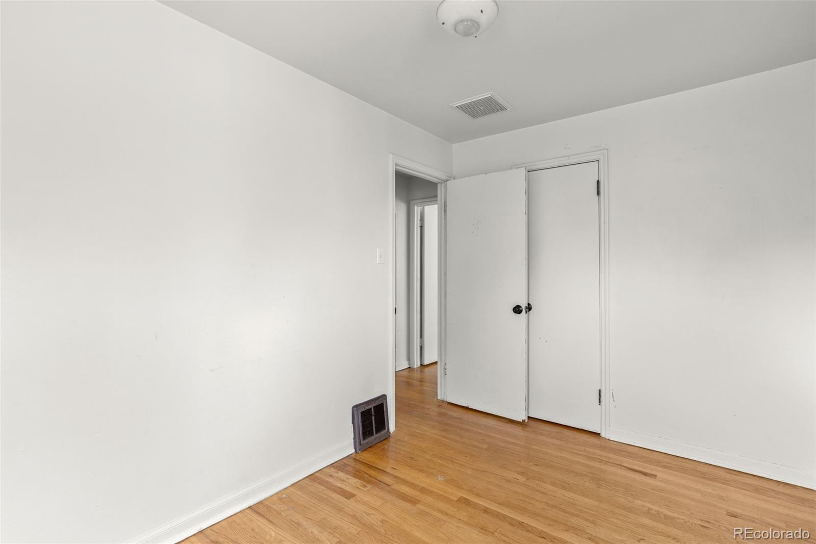 MLS Image #12 for 2256  geneva street,aurora, Colorado