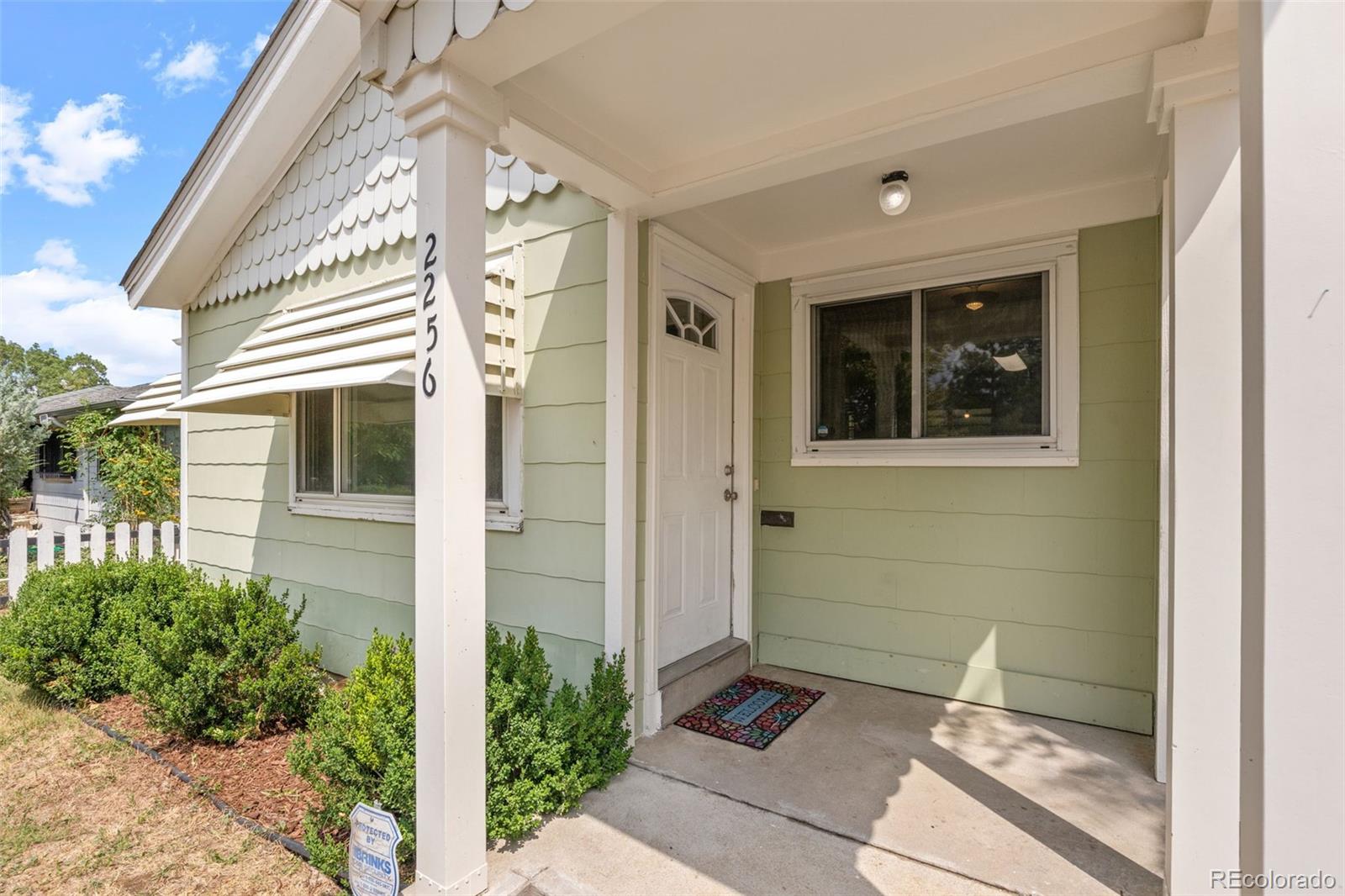 MLS Image #2 for 2256  geneva street,aurora, Colorado