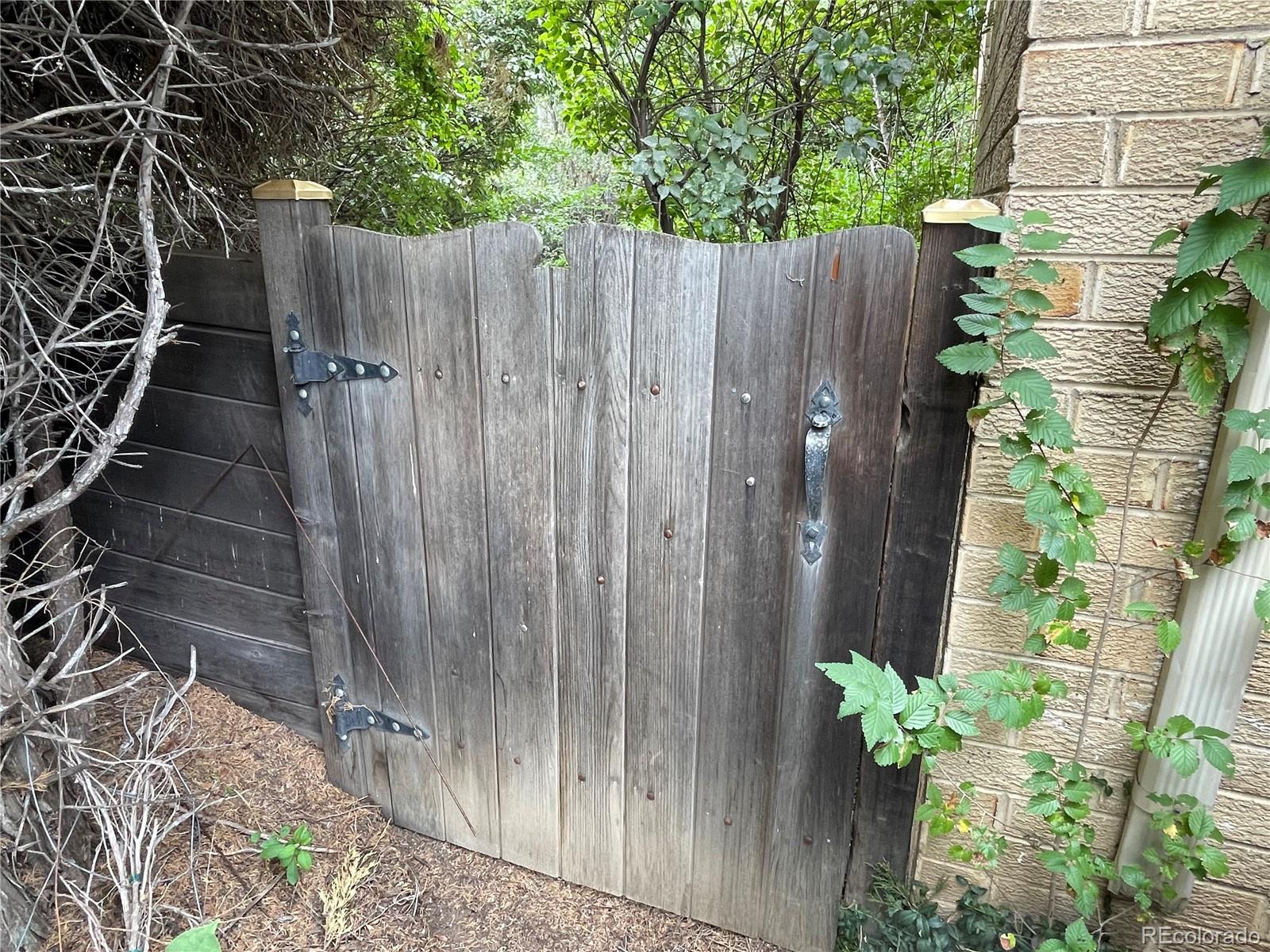 MLS Image #15 for 1055  krameria street,denver, Colorado