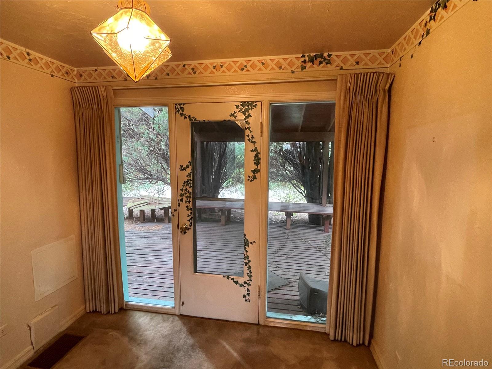 MLS Image #4 for 1055  krameria street,denver, Colorado