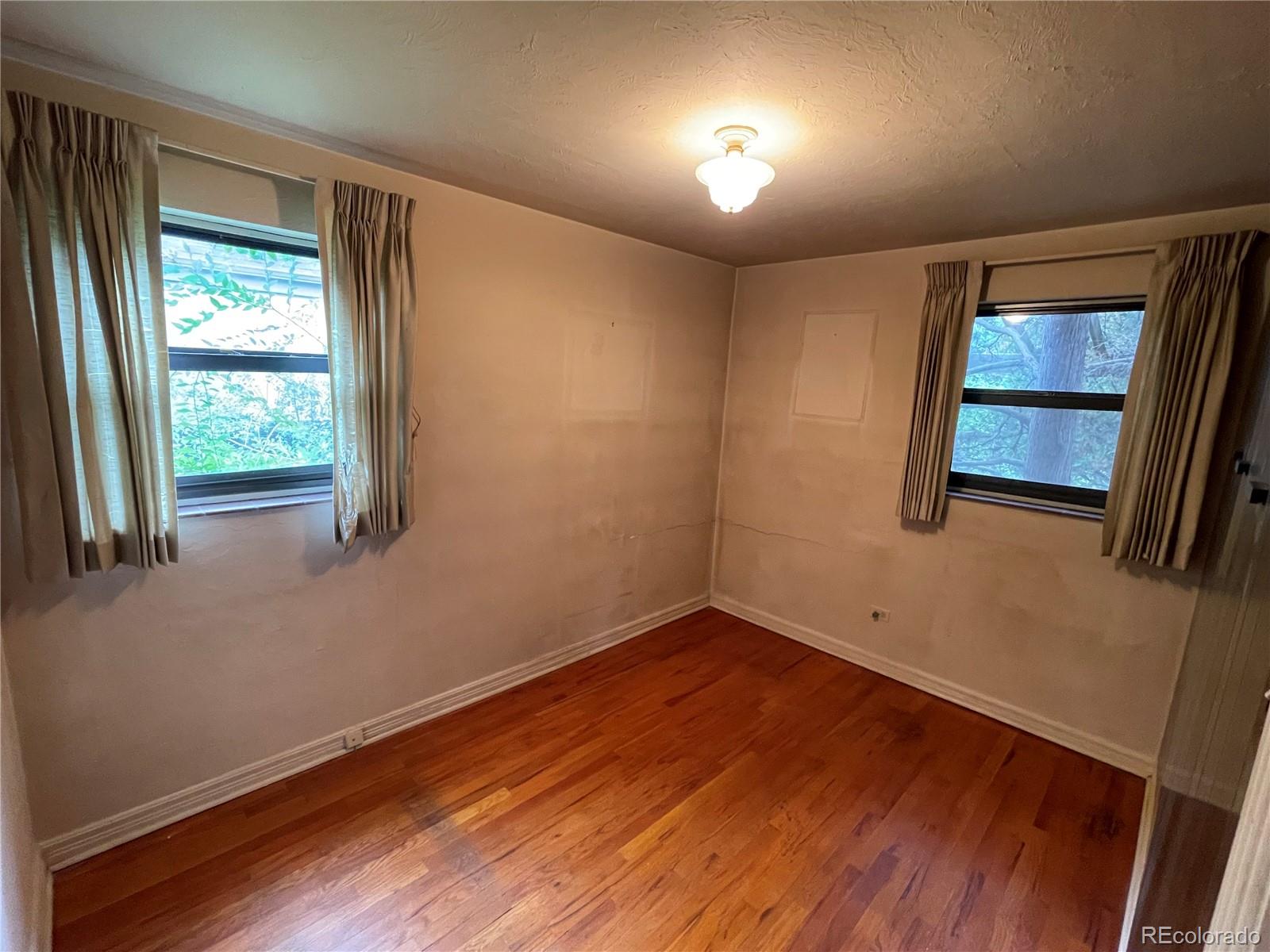 MLS Image #5 for 1055  krameria street,denver, Colorado