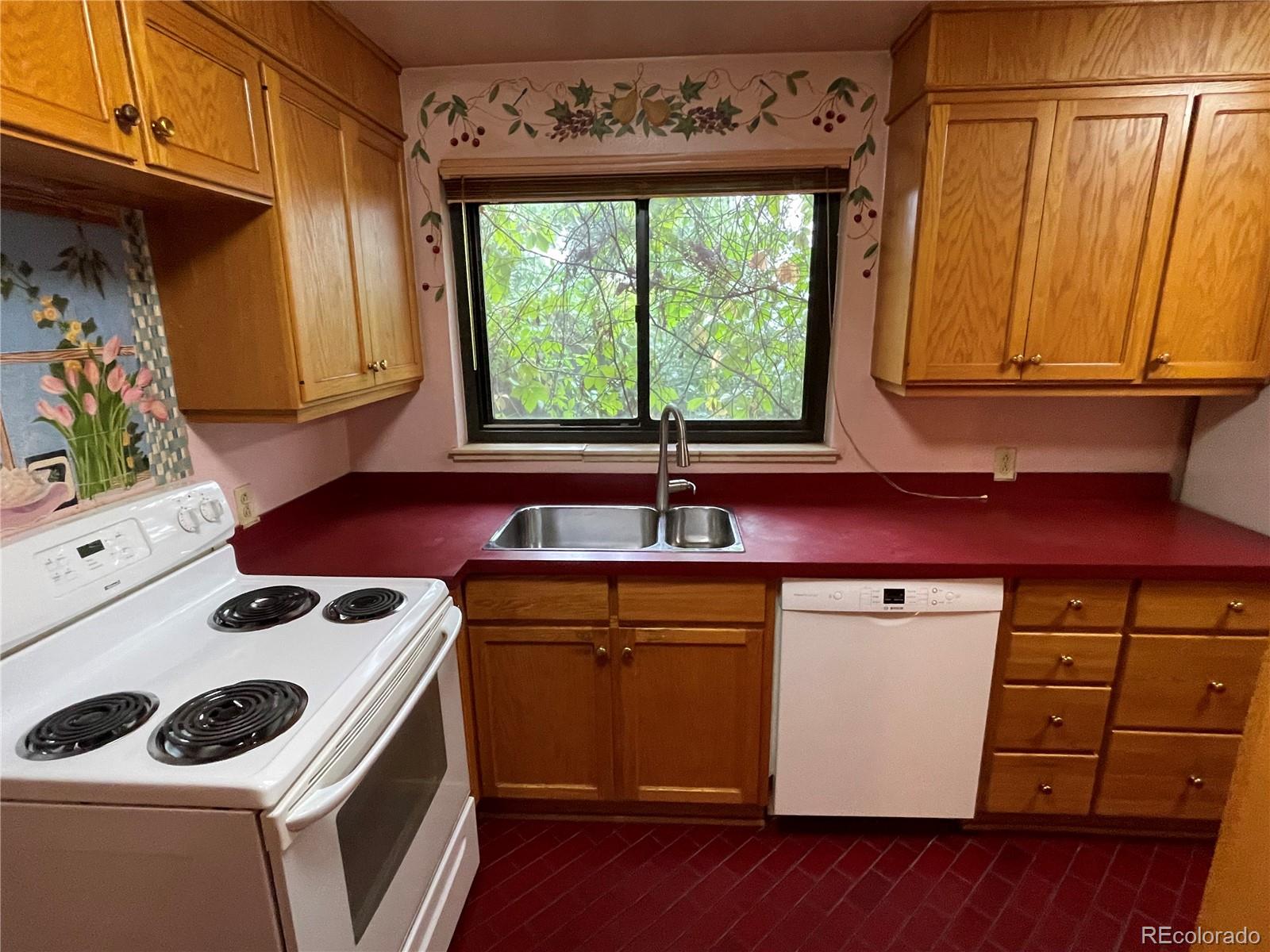 MLS Image #9 for 1055  krameria street,denver, Colorado