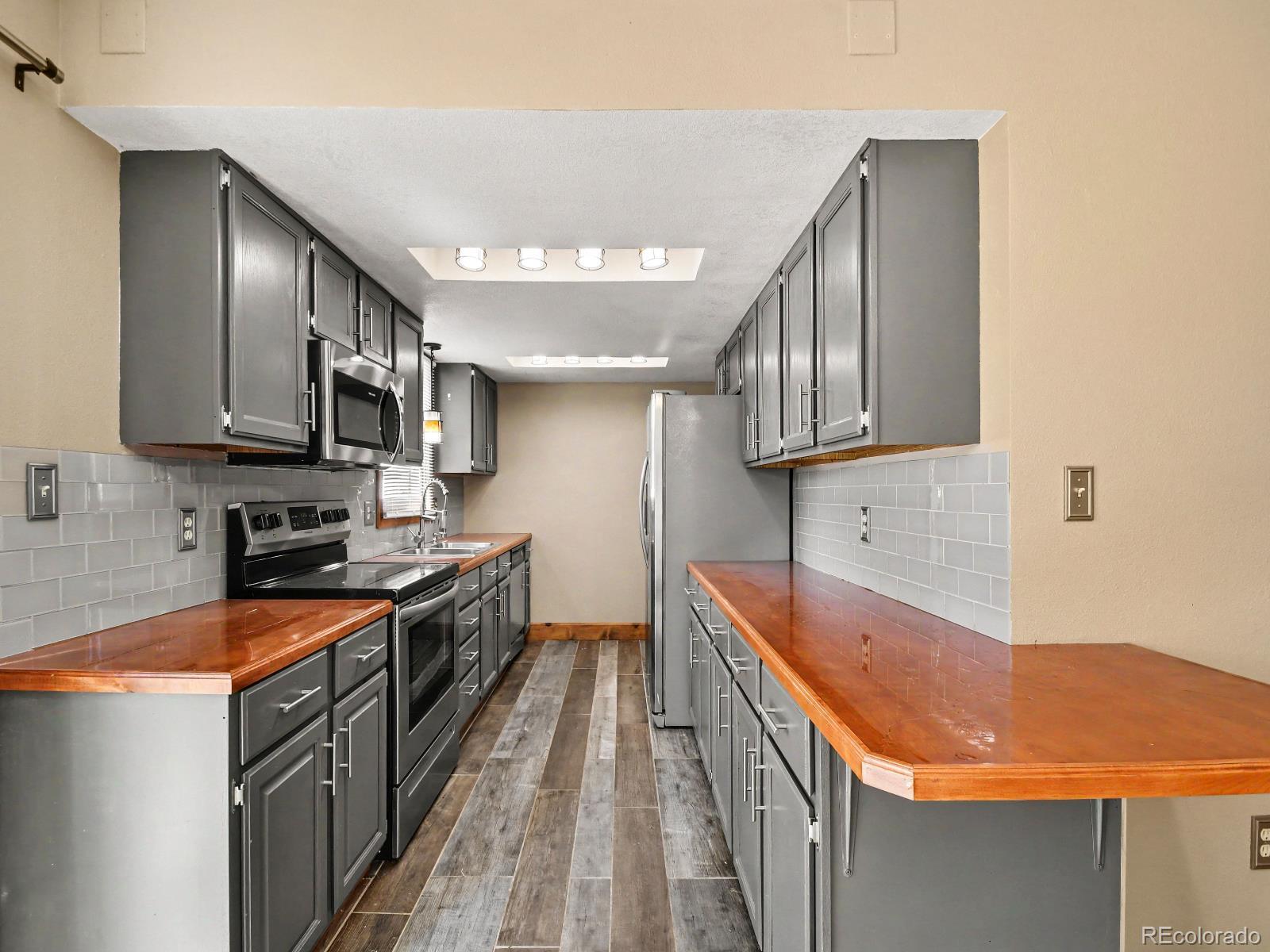 MLS Image #0 for 928  torrey pine place,loveland, Colorado
